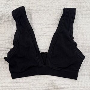 Skims Black Wireless V-Neck Bralette